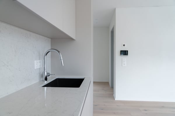 2.5-Zi.-Attika mit 78.5 m² Terrasse - urban wohnen, Killwangen 13