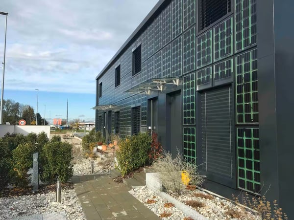 Modernes 1½-Zimmer-Reihenmittelhaus im Minergiestandard mit Solarfassade 2