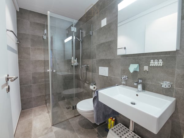 Modernes 1½-Zimmer-Reihenmittelhaus im Minergiestandard mit Solarfassade 11