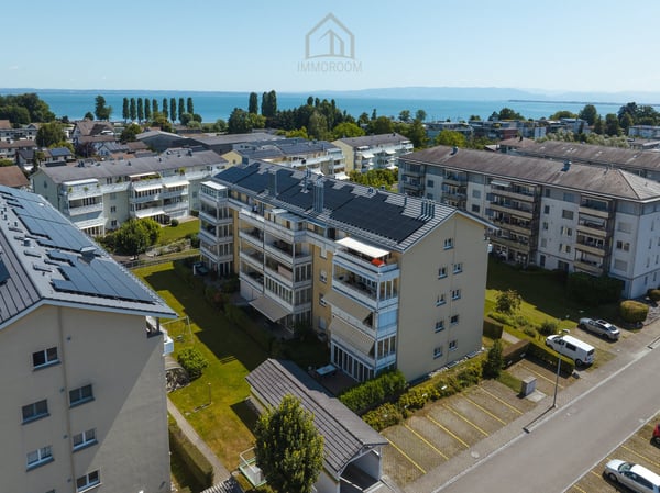 Moderne Wohnung an ruhiger, familienfreundlicher Lage- 5 Gehminuten vom See 12