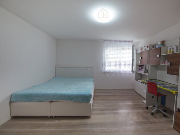 Ihr modernes Wohnglück an familienfreundlicher und ruhiger Lage 10