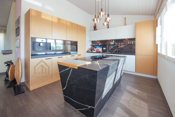 Ein Zuhause mit viel Freiraum, Privatsphäre und traumhafter Aussicht 5