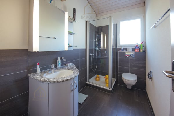 Ein Zuhause mit viel Freiraum, Privatsphäre und traumhafter Aussicht 13