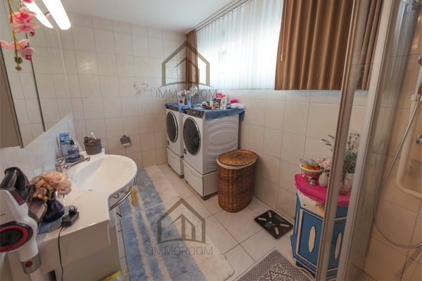 Helle 3.5-Zimmer-Wohnung an zentraler Lage 10