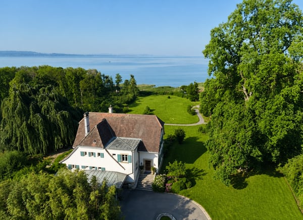 Maison de maître historique, parc arboré et hangar à bateaux privé sur le lac de Neuchâtel 21