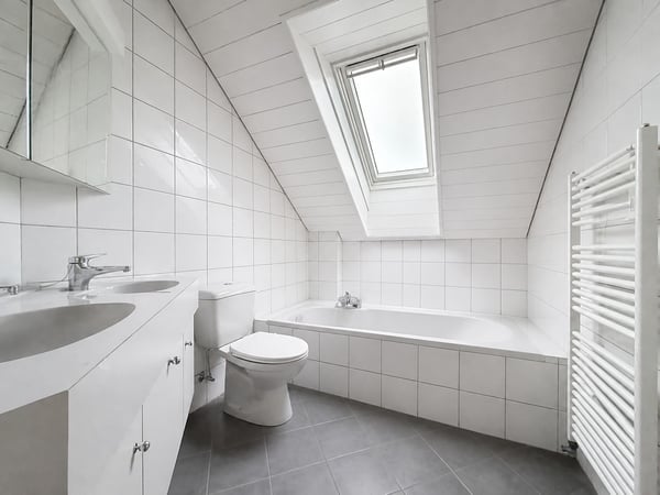 Le panorama comme luxe du quotidien — Appartement 4,5 pièces avec mezzanine, vue lac et Alpes 10