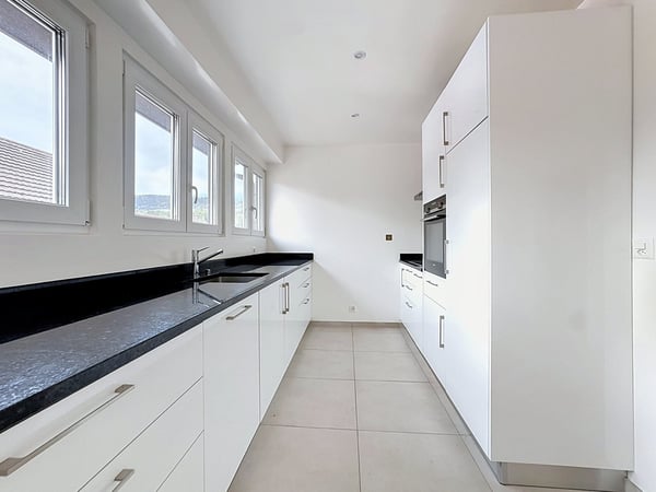 Immeuble entièrement rénové | 19,3 % de rendement sur fonds propre | 5 lots PPE 8