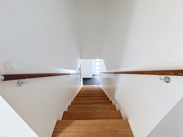 Immeuble entièrement rénové | 19,3 % de rendement sur fonds propre | 5 lots PPE 11