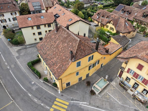 IMMEUBLE DE RENDEMENT – 4,57 % BRUT ET POTENTIEL DE DÉVELOPPEMENT 12