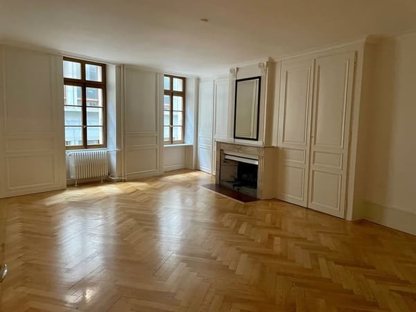 Bel appartement en plein coeur de la Vieille-Ville 1