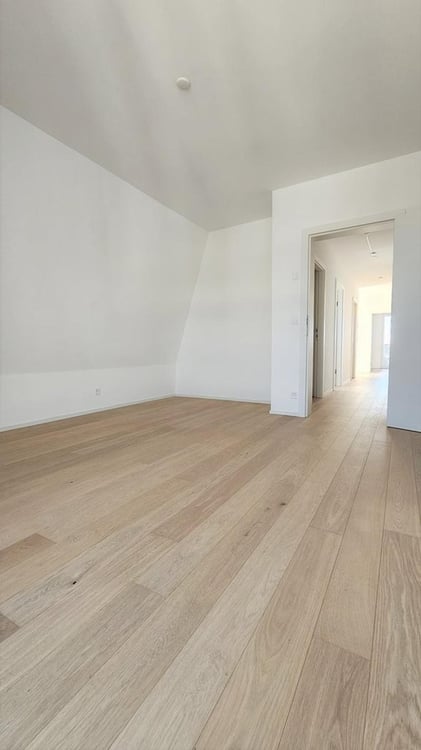 Spacieux appartement de 3.5 pièces avec balcon à Lausanne 11
