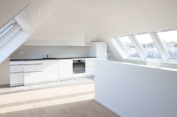 Spacieux appartement de 3.5 pièces avec balcon à Lausanne 8