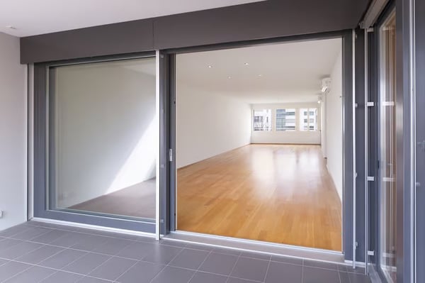 Zentral gelegene 4 1/2 Zimmerwohnung 3.OG im beliebten Hertiquartier 5