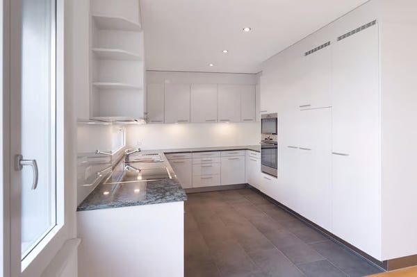 Zentral gelegene 4 1/2 Zimmerwohnung 3.OG im beliebten Hertiquartier 3