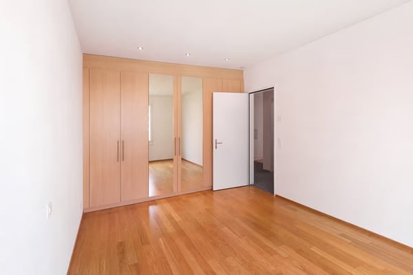 Zentral gelegene 4 1/2 Zimmerwohnung 3.OG im beliebten Hertiquartier 11