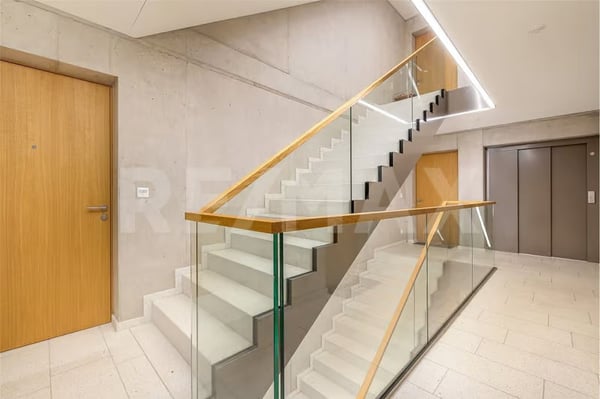 Helle 3.5-Zimmer-Wohnung mit Balkon und Garage in Zürich-Hottingen 5