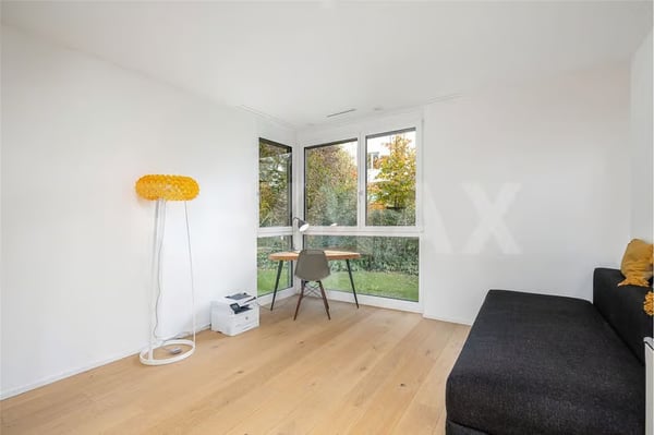 Helle 3.5-Zimmer-Wohnung mit Balkon und Garage in Zürich-Hottingen 3
