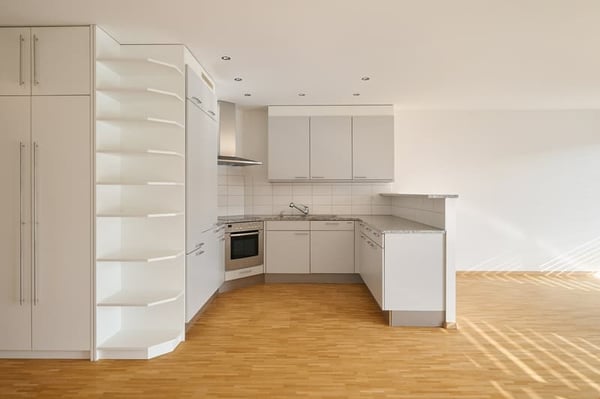 Helle 2.5-Zimmer-Wohnung mit Balkon und Garage in Basel 10