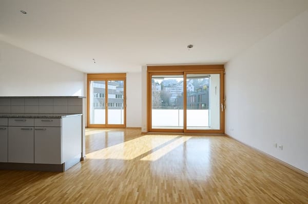 Helle 2.5-Zimmer-Wohnung mit Balkon und Garage in Basel 4