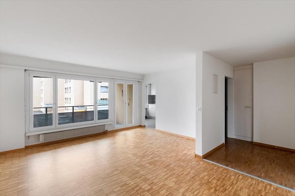 Charmante 2-Zimmer-Wohnung mit Balkon in Thalwil – ab sofort verfügbar 3