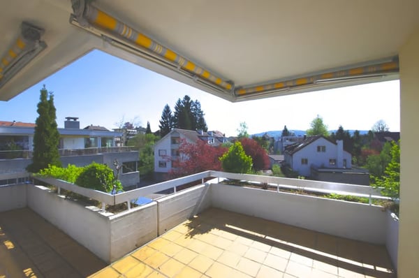 3.5-Zimmerwohnung mit toller Aussicht und Sauna 1