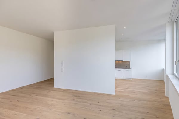 Helle 2.5-Zimmer-Wohnung mit Balkon in Baden – sofort verfügbar!