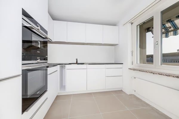 Sonnige 4.5 Zimmerwohnung an gefragter Lage 1