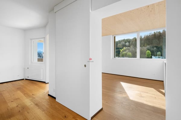 Helle 3-Zimmer-Wohnung mit Balkon und traumhafter Aussicht in Luzern 1