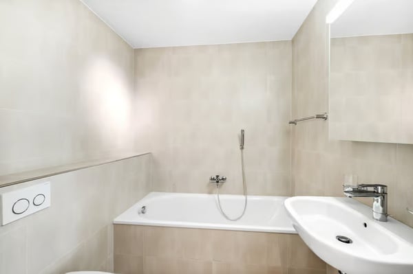 Helle 4.5-Zimmer-Wohnung mit Balkon und herrlicher Aussicht in Baden 4