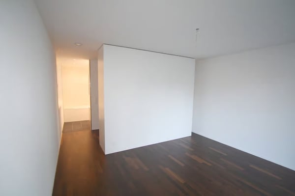 Helle 4.5-Zimmer-Wohnung mit Balkon in Kloten – ab sofort verfügbar 9