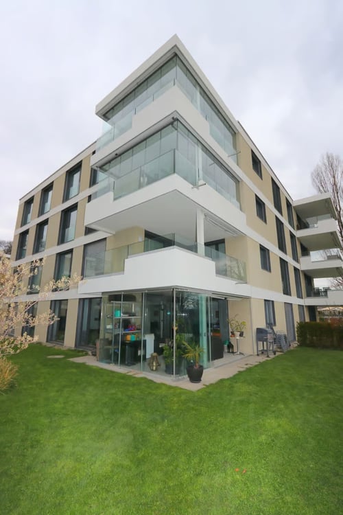 Helle 4.5-Zimmer-Wohnung mit Balkon in Kloten – ab sofort verfügbar 2