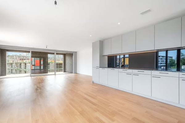 Helle 2.5-Zimmer-Wohnung mit Balkon in Adliswil – sofort verfügbar! 5