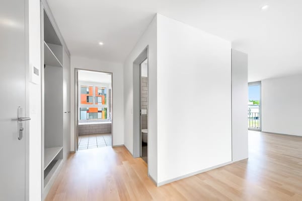 Helle 2.5-Zimmer-Wohnung mit Balkon in Adliswil – sofort verfügbar! 6