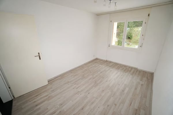 Helle 4.5-Zimmer-Wohnung mit Balkon und Garage in Thun – ab sofort verfügbar! 10