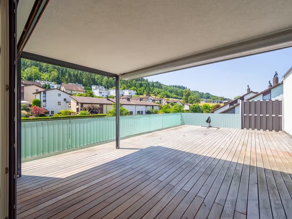 Geräumige 4.5-Zimmer-Wohnung mit Balkon und Kamin in Horgen 12