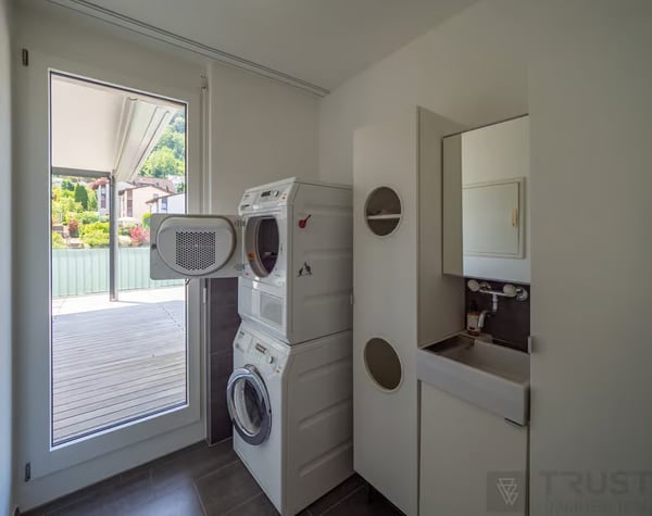 Geräumige 4.5-Zimmer-Wohnung mit Balkon und Kamin in Horgen 11