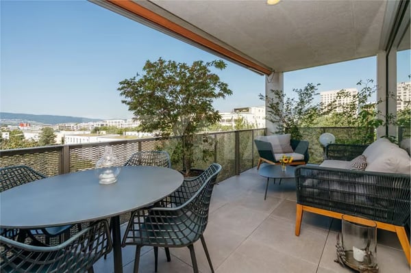 Charmante 2.5-Zimmer-Wohnung mit Balkon und Stadtblick in Schlieren 6
