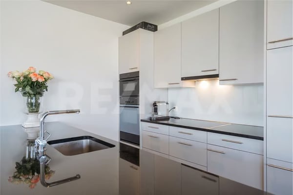 Charmante 2.5-Zimmer-Wohnung mit Balkon und Stadtblick in Schlieren 8