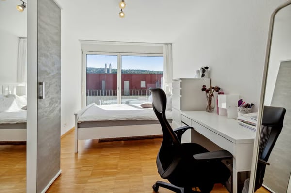 Helle 4.5-Zimmer-Eckwohnung 10