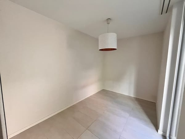 Charmant appartement de 1.5 pièces avec balcon à Lausanne 2