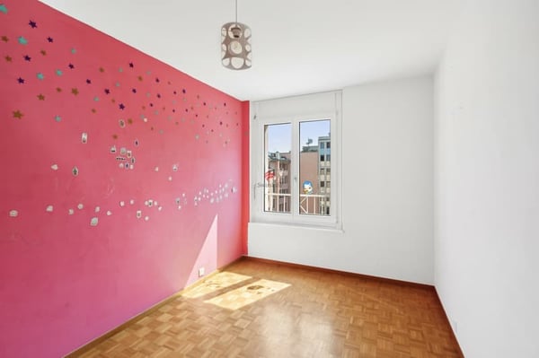 Appartement 4 pièces lumineux avec balcon à Genève – Disponible immédiatement 3