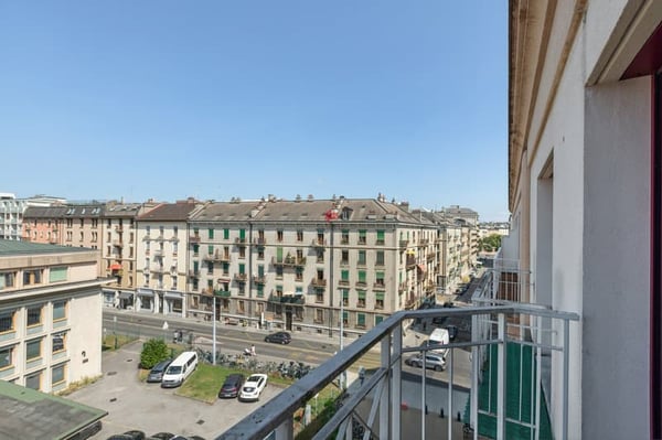 Appartement 4 pièces lumineux avec balcon à Genève – Disponible immédiatement 9