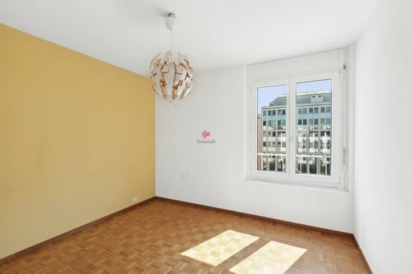 Appartement 4 pièces lumineux avec balcon à Genève – Disponible immédiatement 11