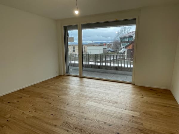 Charmante 2.5-Zimmer-Wohnung mit Balkon in Stäfa 1