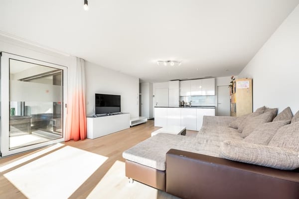 Helle 2.5-Zimmer-Wohnung mit Balkon in Opfikon – sofort verfügbar! 6