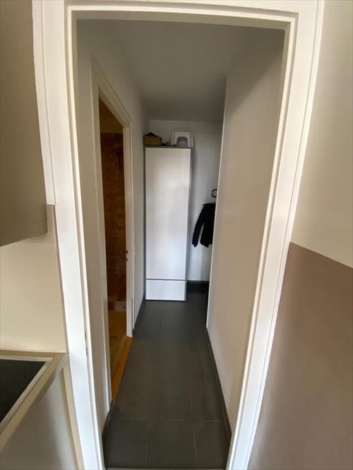 Charmant appartement de 1.5 pièces avec balcon à Genève 8