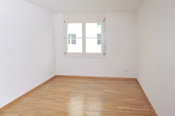 Helle 3.5-Zimmer-Wohnung mit Balkon in Wollerau – sofort verfügbar 8