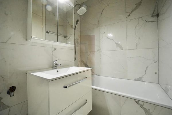 Appartement lumineux de 4 pièces à louer – Genève 1208 8