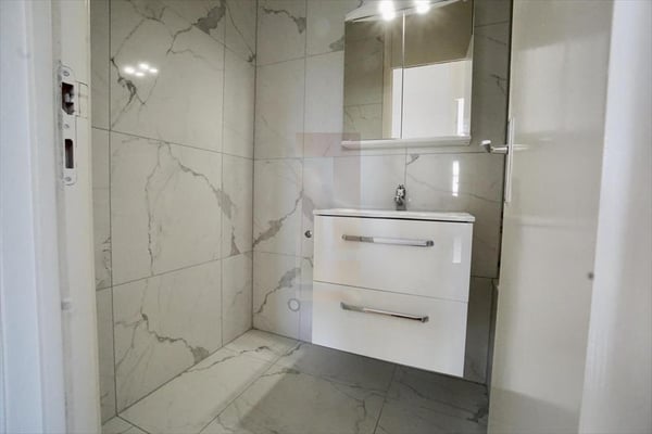 Appartement lumineux de 4 pièces à louer – Genève 1208 7