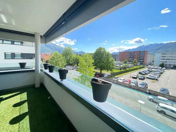 Charmante 4.5-Zimmer-Wohnung mit Balkon und herrlicher Aussicht in Locarno 4